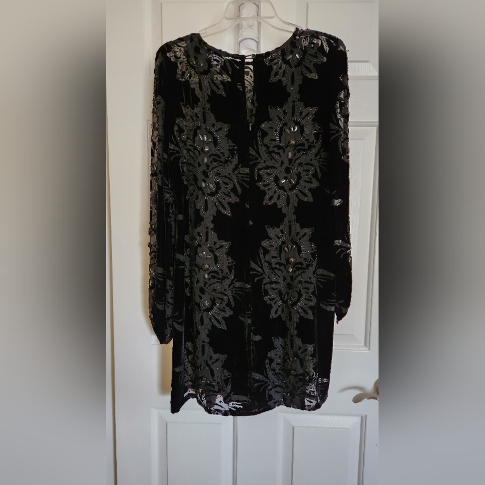 CASHE Emblished Velvet Dress Size 8 - Picture 12 of 12